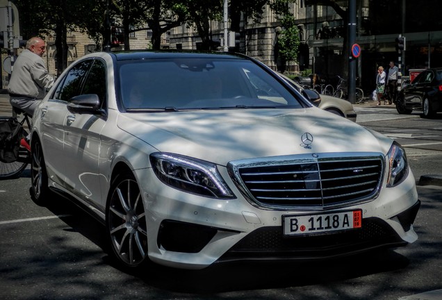 Mercedes-Benz S 63 AMG V222