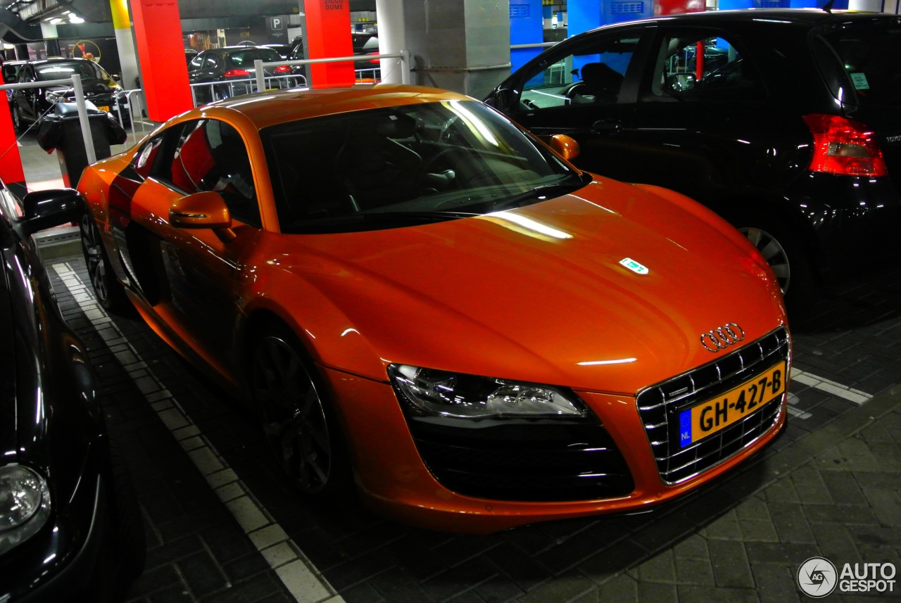 Audi R8 V10