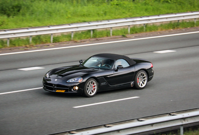 Dodge Viper SRT-10 Roadster 2003