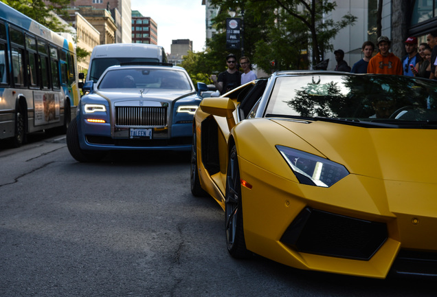 Lamborghini Aventador LP700-4 Roadster