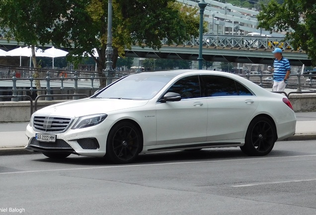 Mercedes-Benz S 65 AMG V222