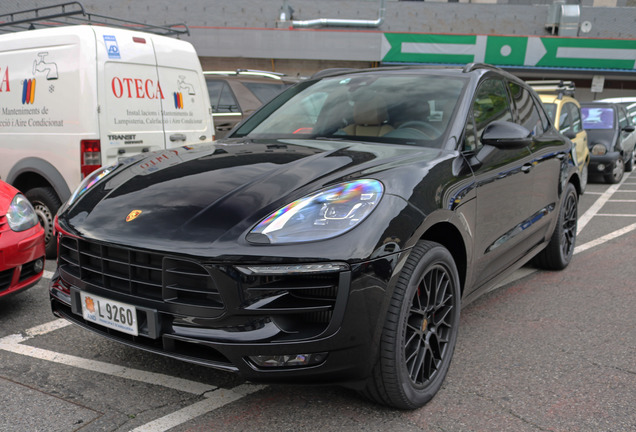 Porsche 95B Macan GTS