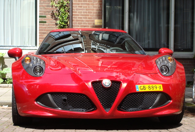 Alfa Romeo 4C Coupé