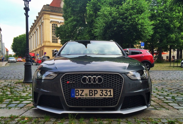 Audi RS4 Avant B8