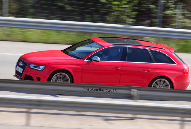 Audi RS4 Avant B8