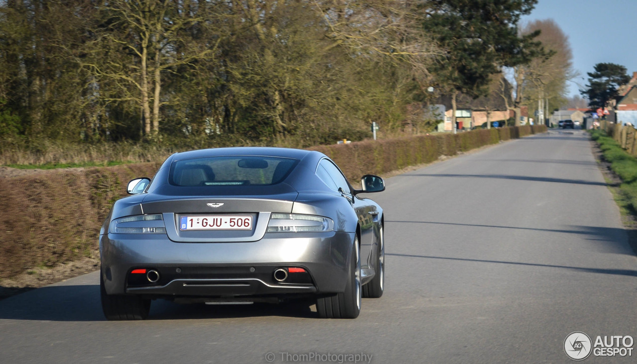 Aston Martin Virage 2011