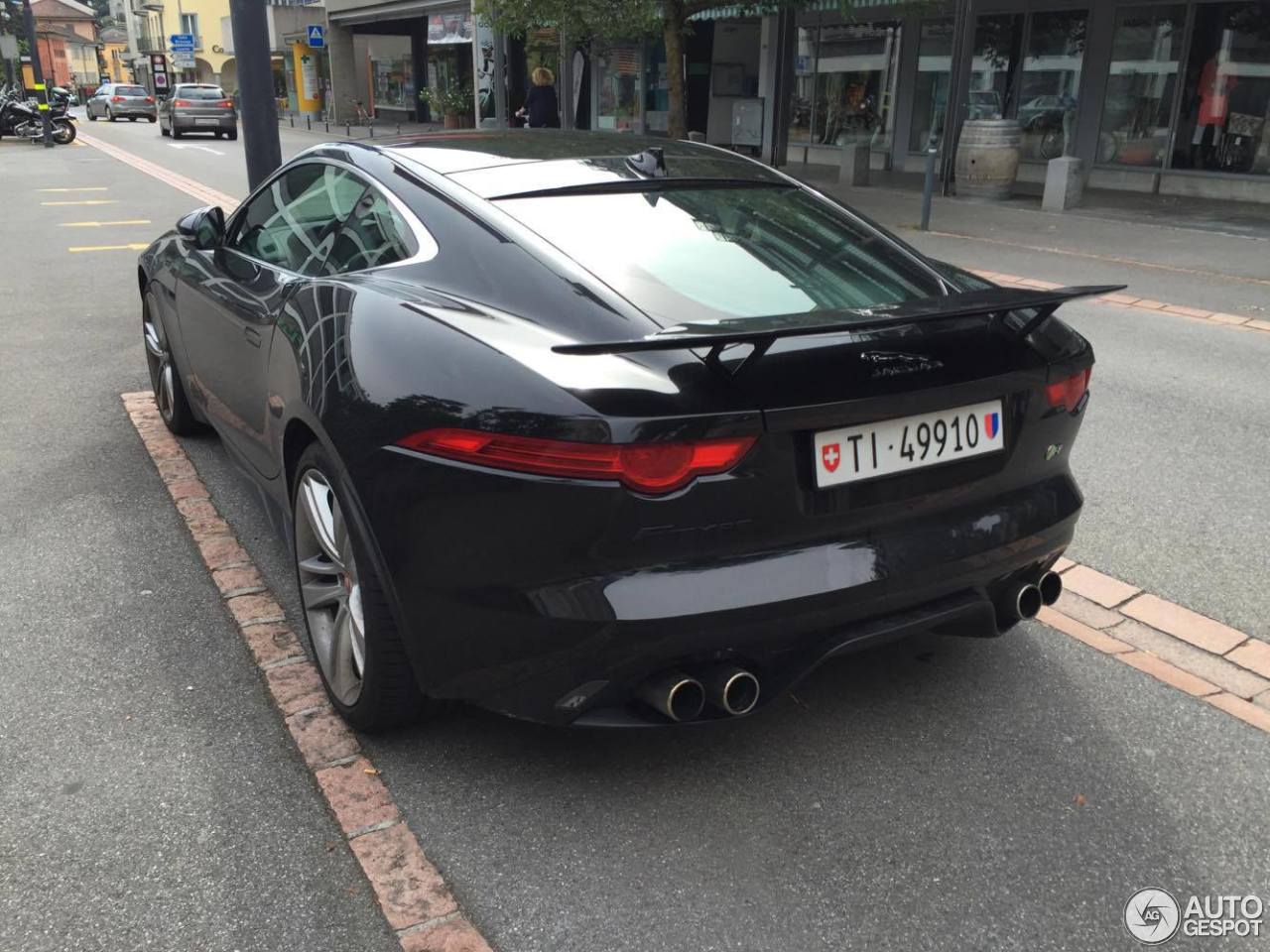 Jaguar F-TYPE R Coupé