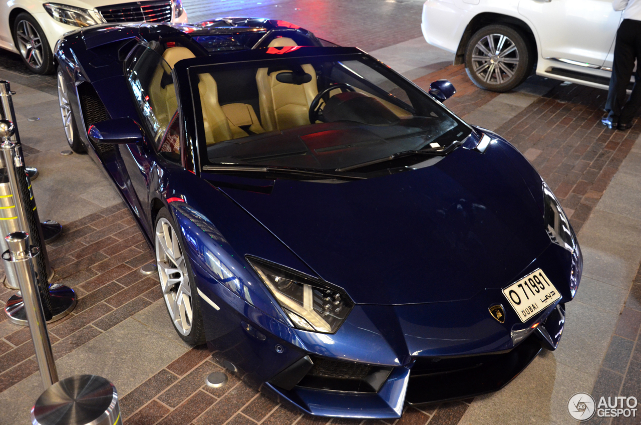 Lamborghini Aventador LP700-4 Roadster