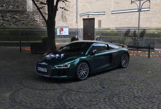 Audi R8 V10 Plus 2015