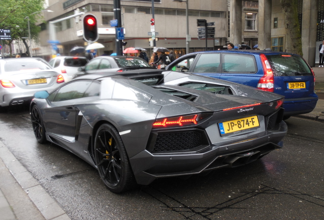 Lamborghini Aventador LP700-4 Roadster