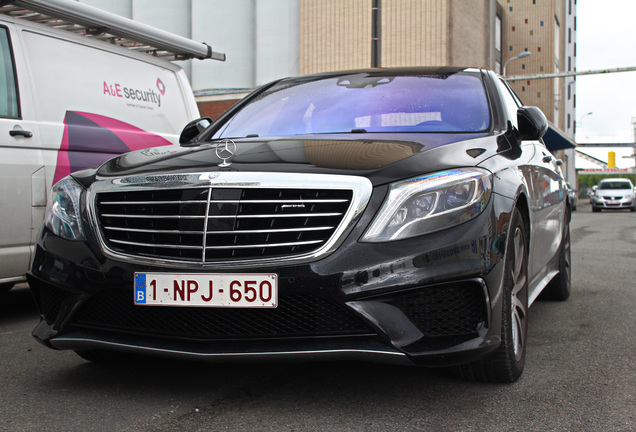 Mercedes-Benz S 63 AMG V222