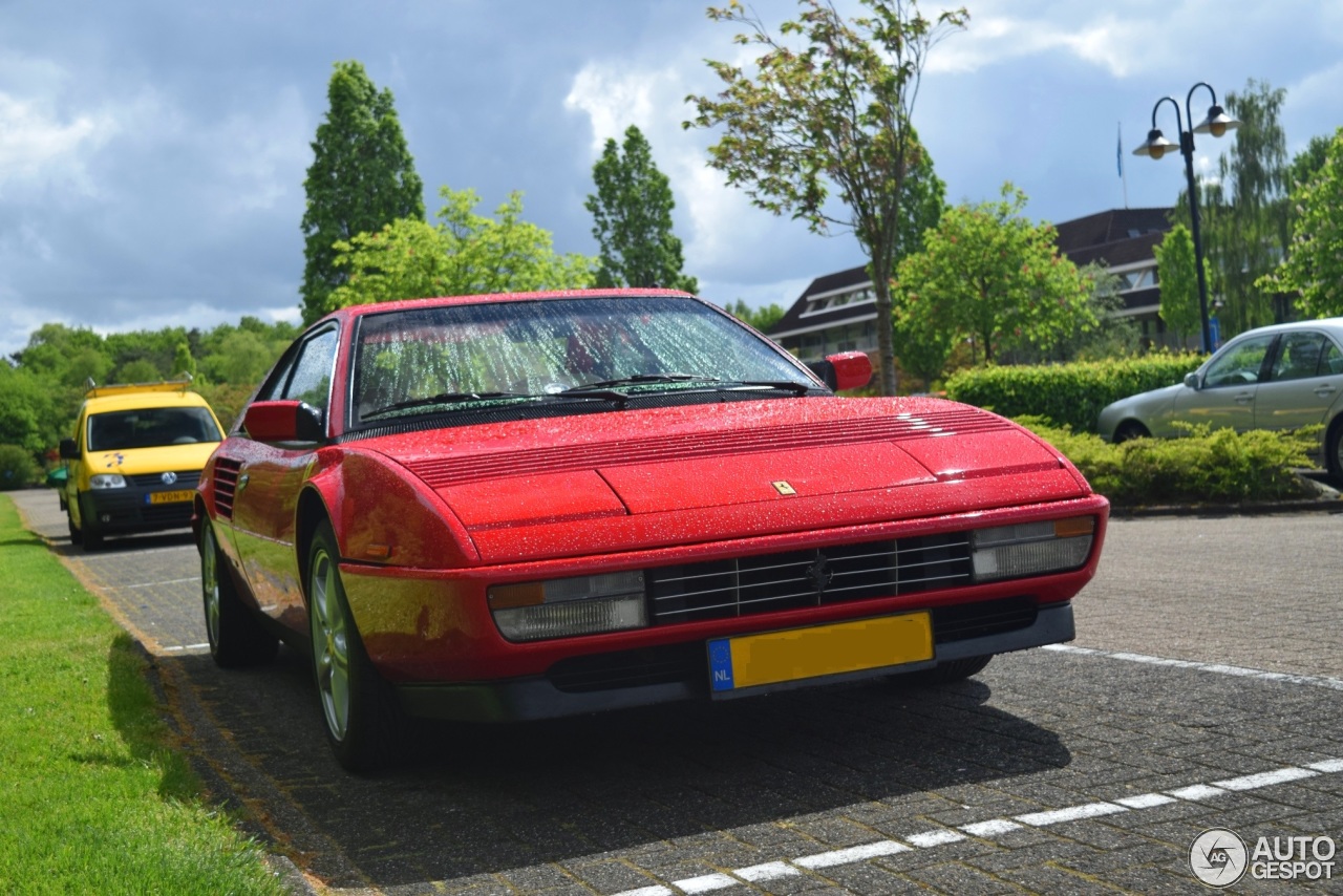 Ferrari Mondial 3.2