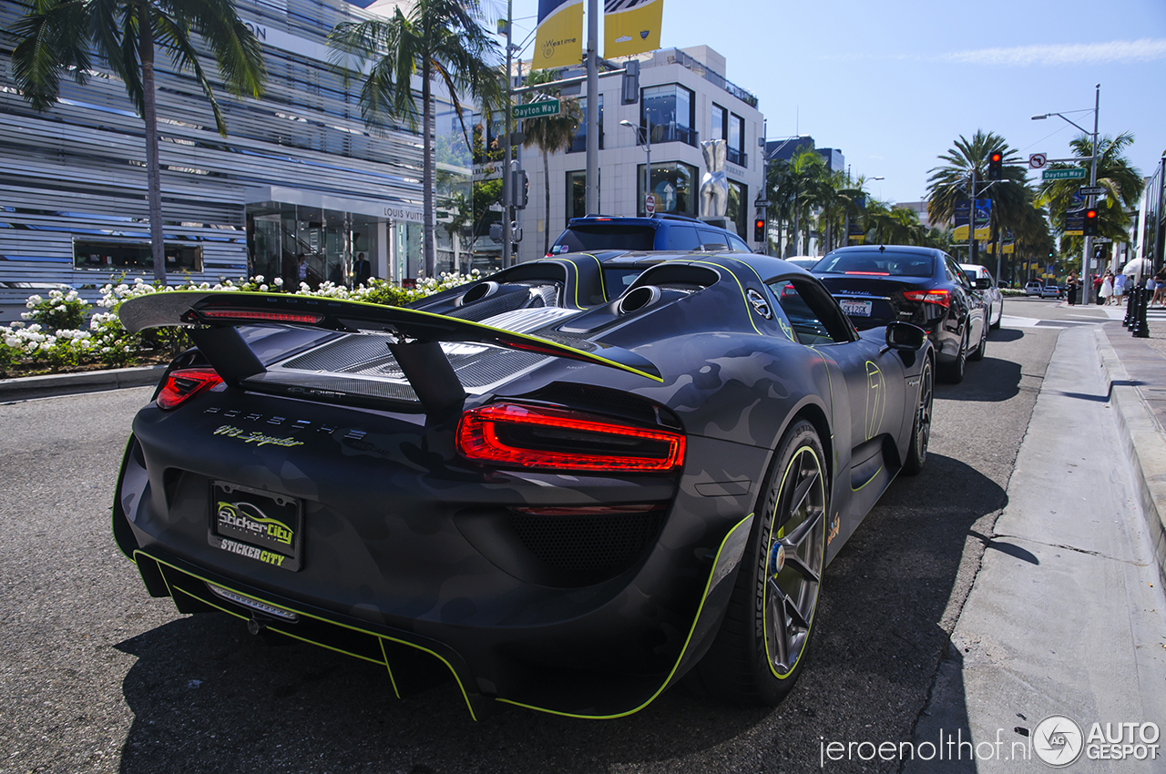 Porsche 918 Spyder Weissach Package