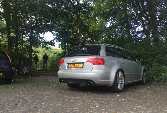 Audi RS4 Avant B7