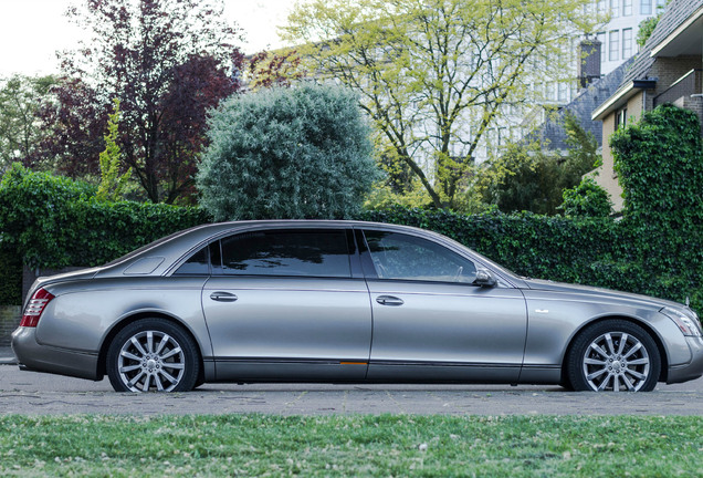 Maybach 62 S Landaulet