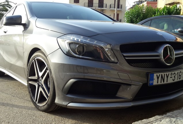 Mercedes-Benz A 45 AMG