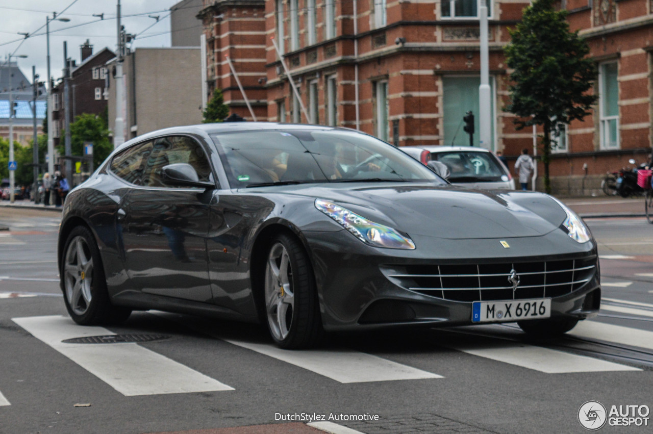 Ferrari FF