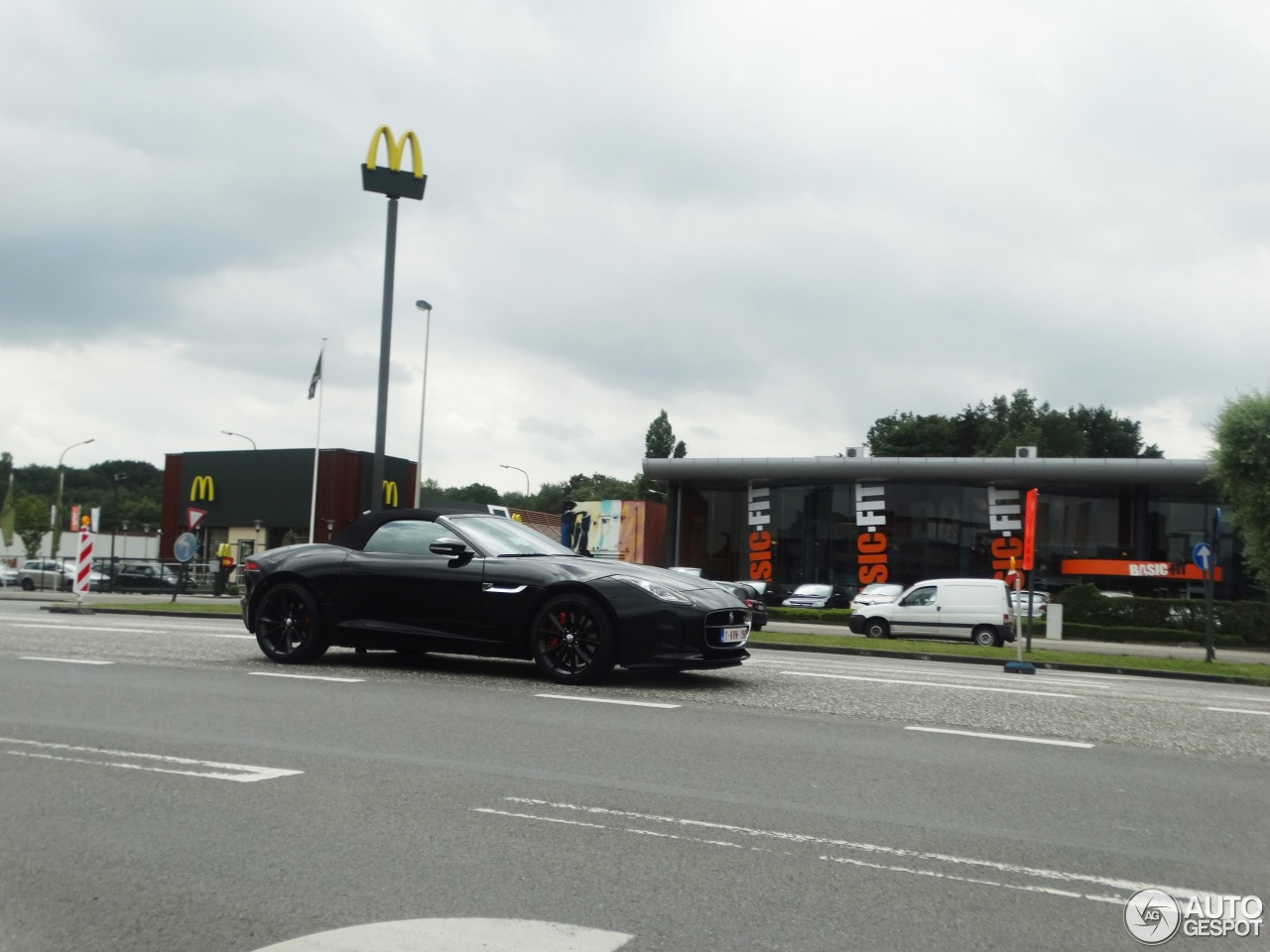 Jaguar F-TYPE S Convertible