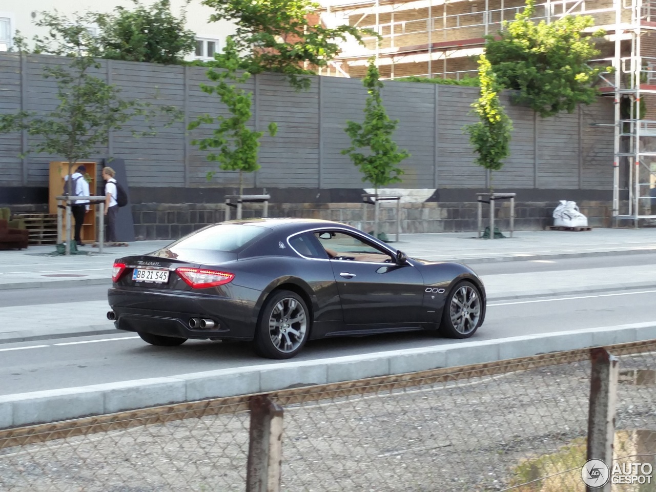 Maserati GranTurismo S Automatic