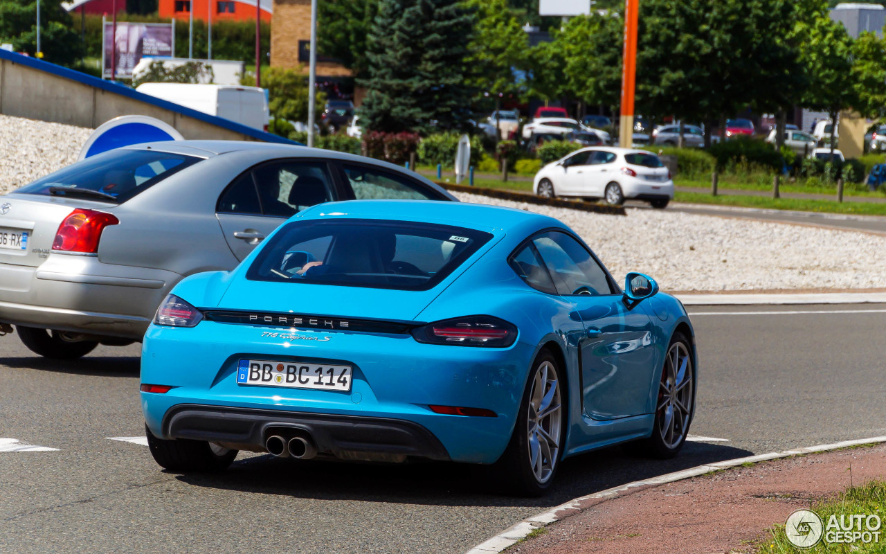 Porsche 718 Cayman S