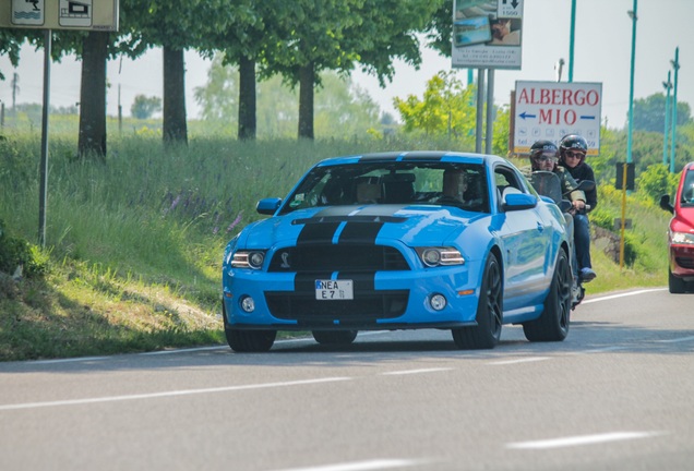 Ford Mustang Shelby GT500 2013