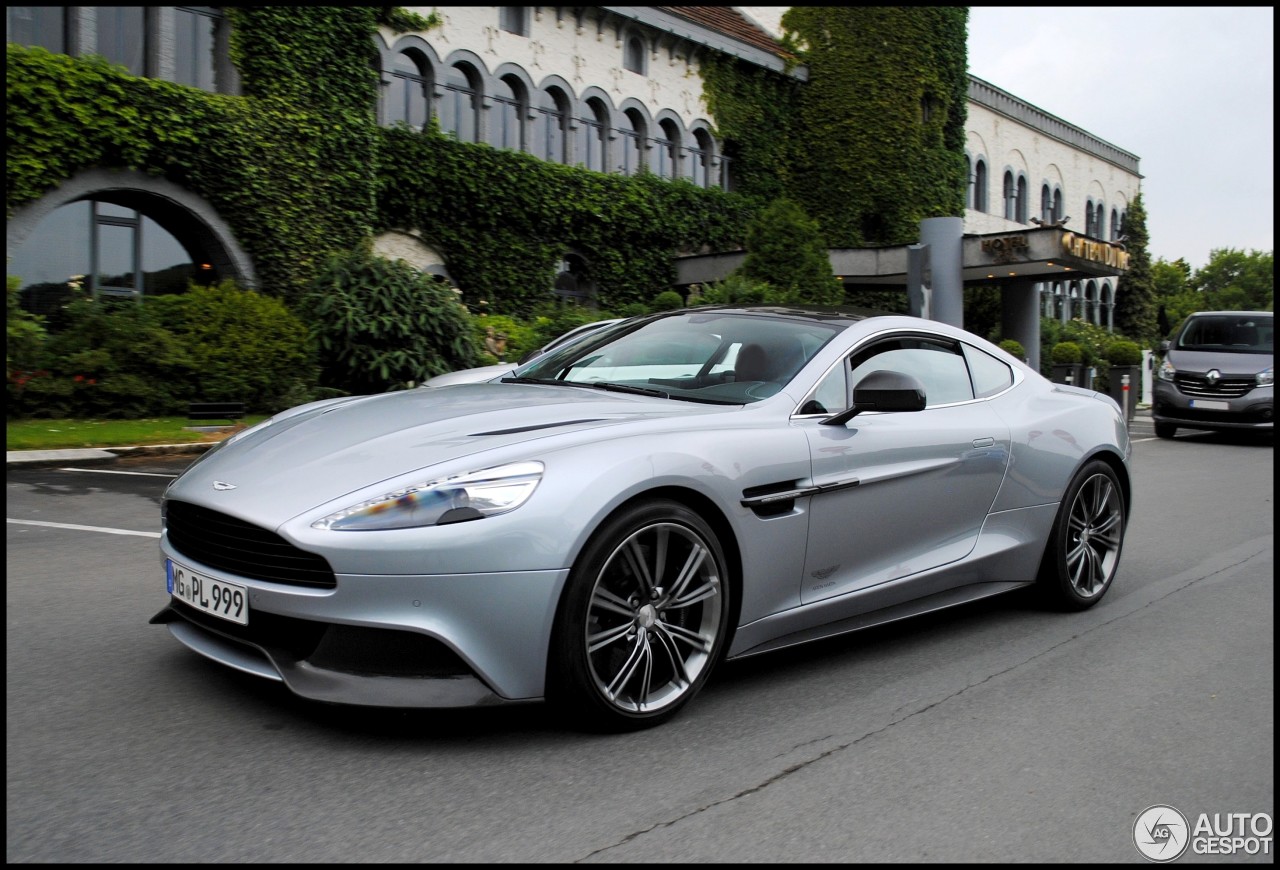 Aston Martin Vanquish 2013