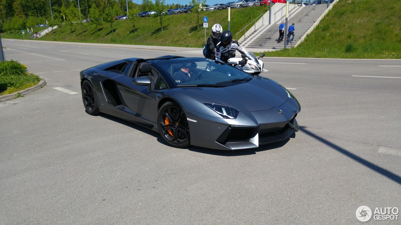 Lamborghini Aventador LP700-4 Roadster