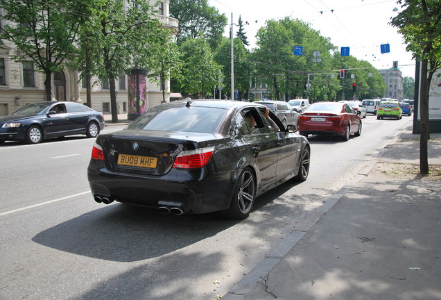 BMW M5 E60 2005