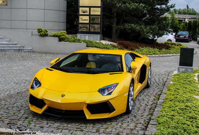 Lamborghini Aventador LP700-4