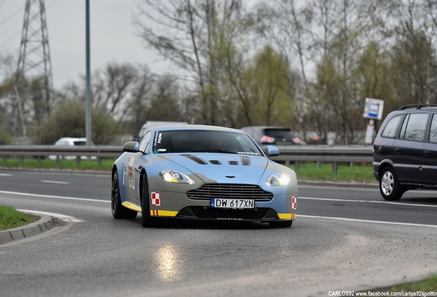 Aston Martin V12 Vantage Carbon Black Edition