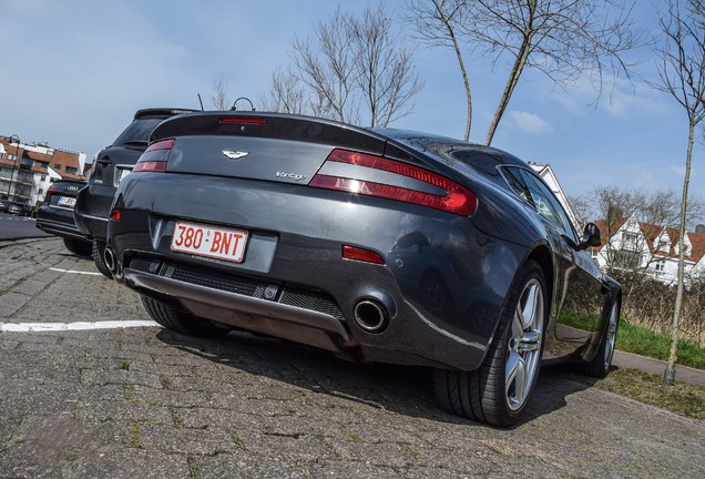 Aston Martin V8 Vantage