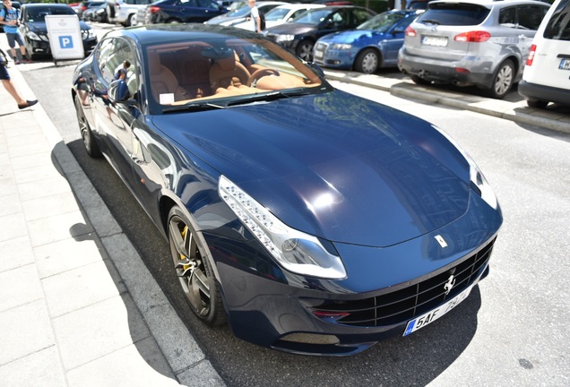 Ferrari FF