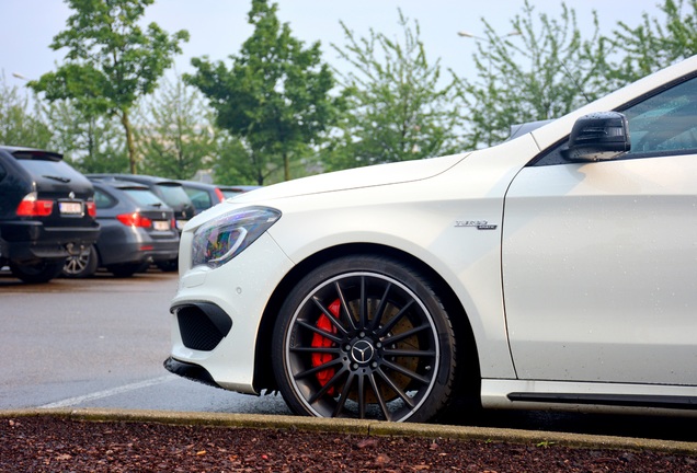 Mercedes-AMG CLA 45 C117