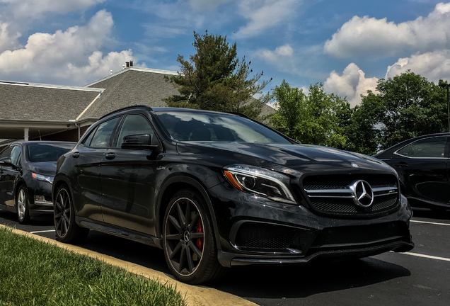 Mercedes-AMG GLA 45 X156