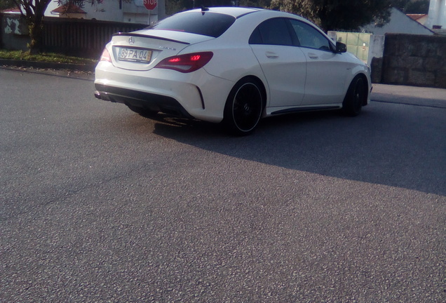 Mercedes-Benz CLA 45 AMG C117