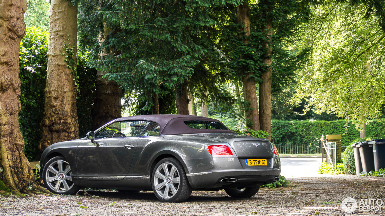 Bentley Continental GTC V8