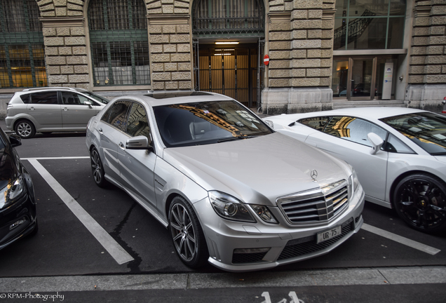 Mercedes-Benz E 63 AMG W212 V8 Biturbo