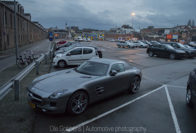 Mercedes-Benz SLS AMG