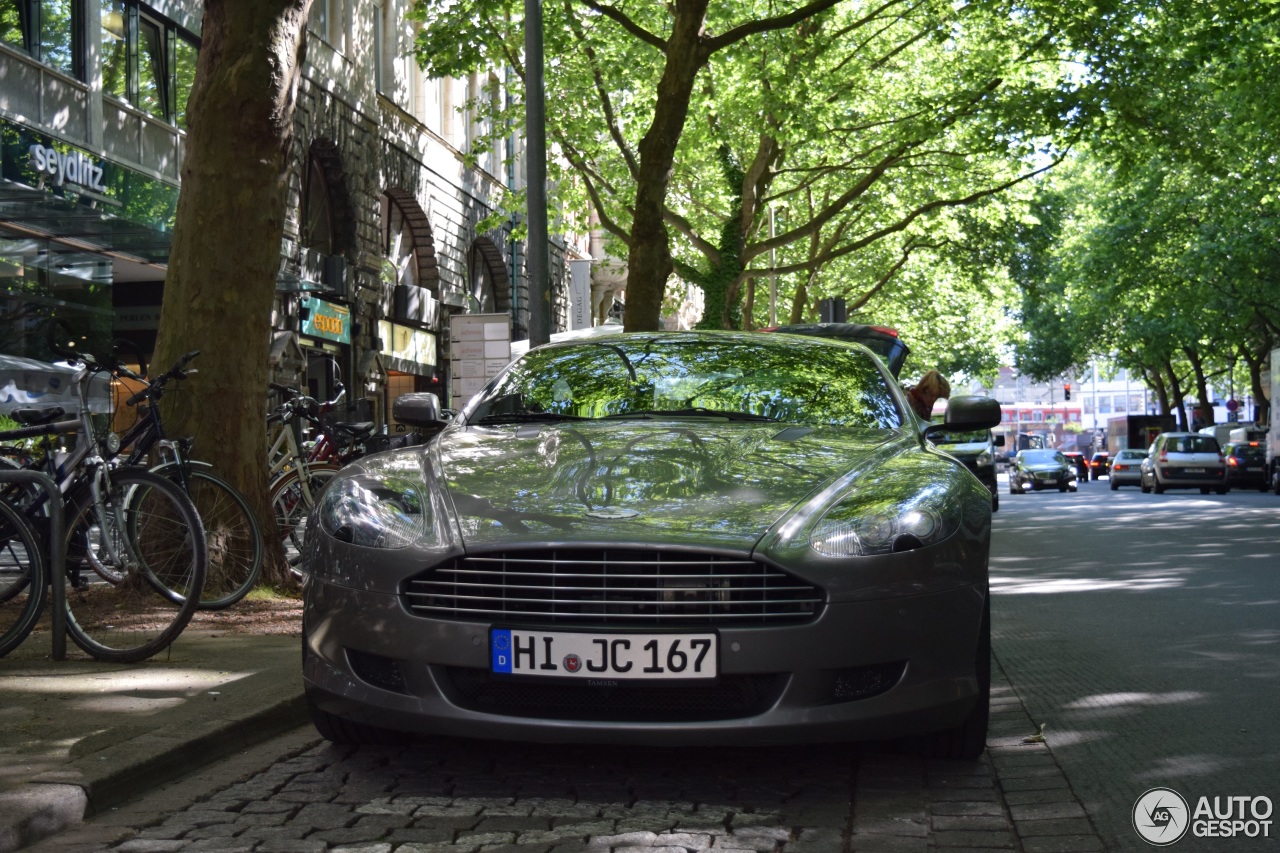 Aston Martin DB9