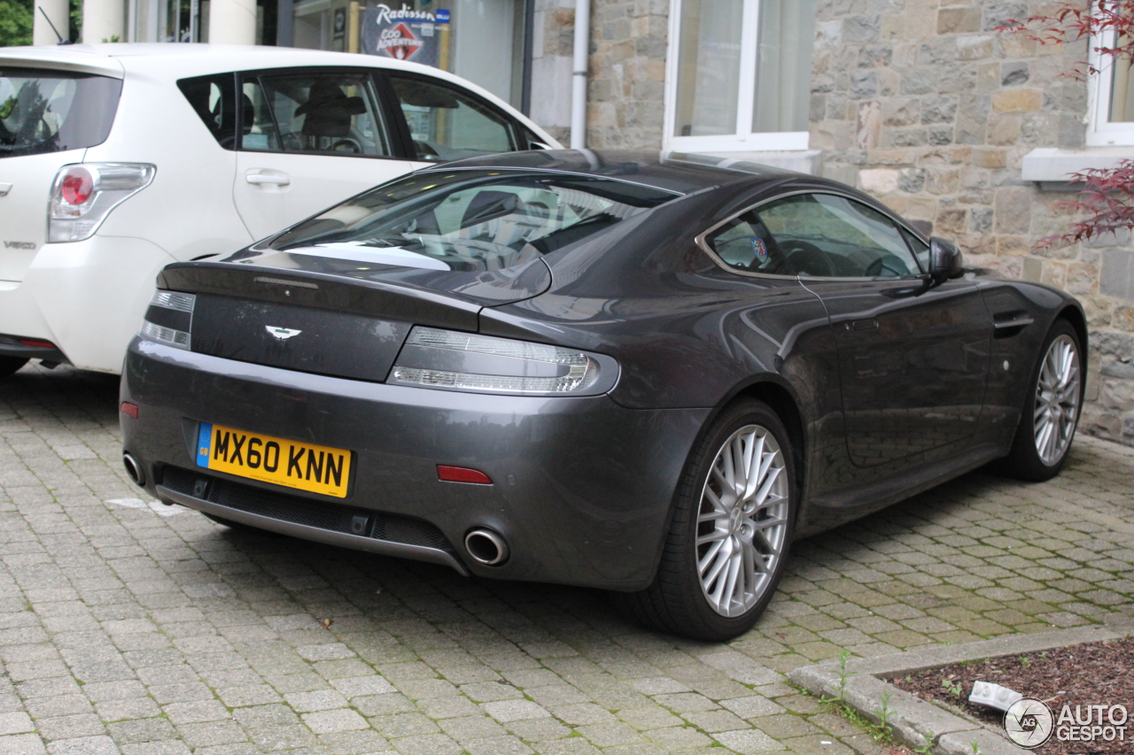 Aston Martin V8 Vantage