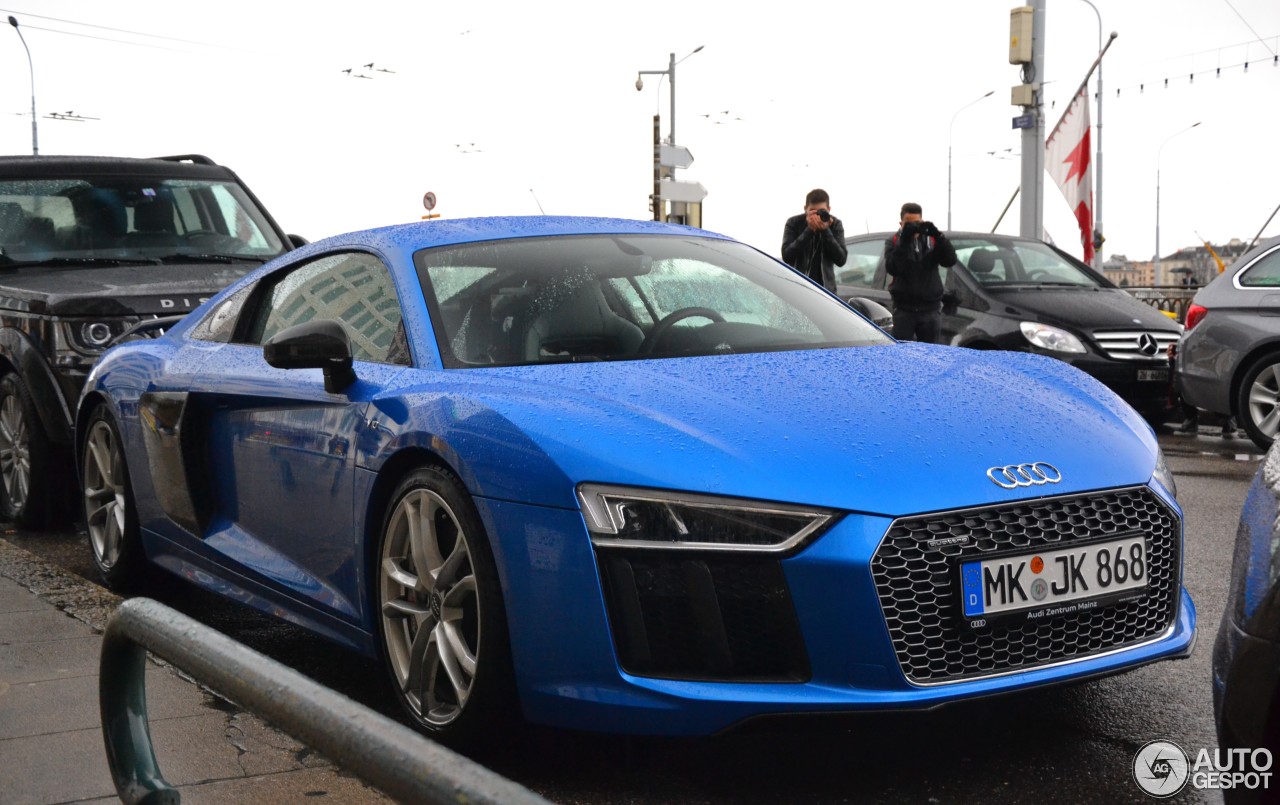 Audi R8 V10 Plus 2015