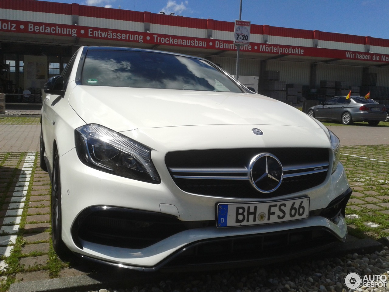 Mercedes-AMG A 45 W176 2015