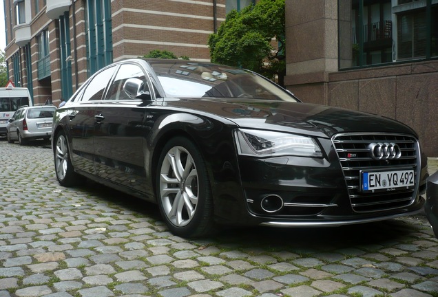 Audi S8 D4