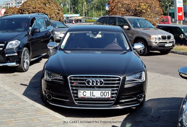 Audi S8 D4