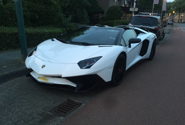 Lamborghini Aventador LP750-4 SuperVeloce Roadster