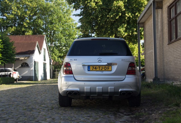 Mercedes-Benz ML 63 AMG W164