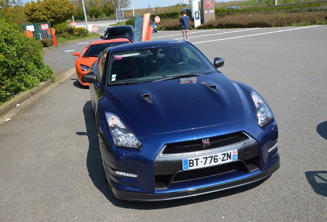 Nissan GT-R 2012