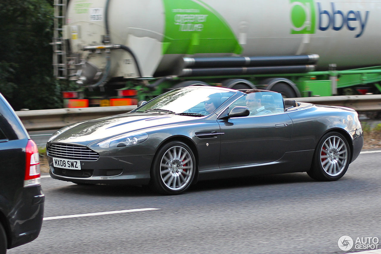 Aston Martin DB9 Volante