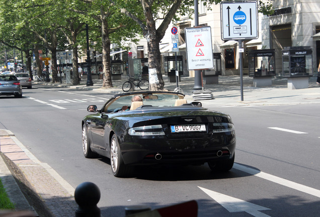 Aston Martin DB9 Volante