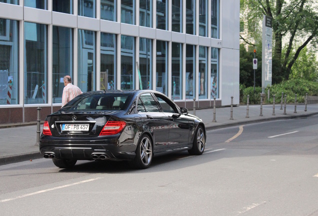 Mercedes-Benz C 63 AMG W204 2012